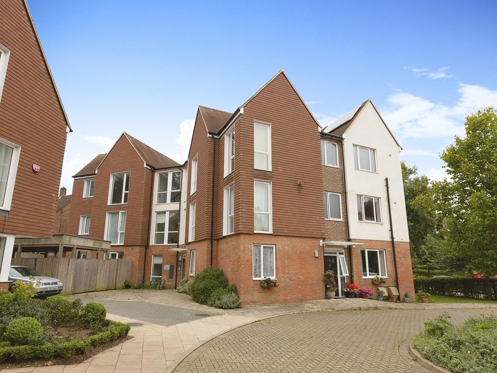 Spa Crescent, Tunbridge Wells TN4  