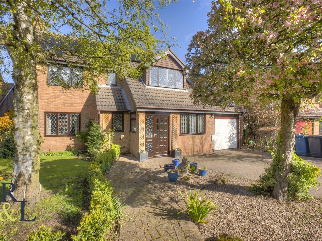 4 bed detached house for sale in Rosewood Gardens, West Bridgford