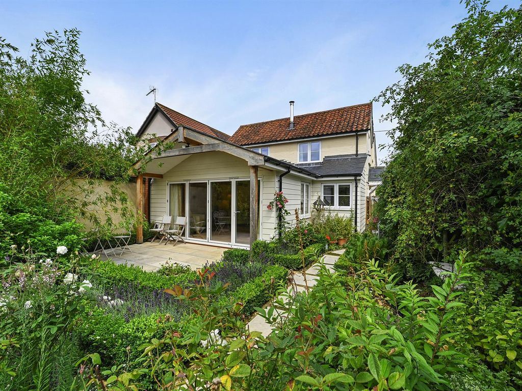 3 bed detached house for sale in Manningtree Road, Stutton, Ipswich IP9