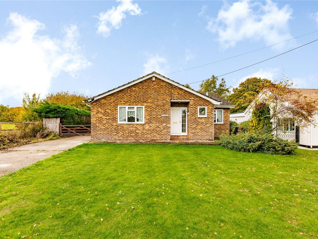 3 bed bungalow for sale in Ingatestone Road, Highwood, Chelmsford
