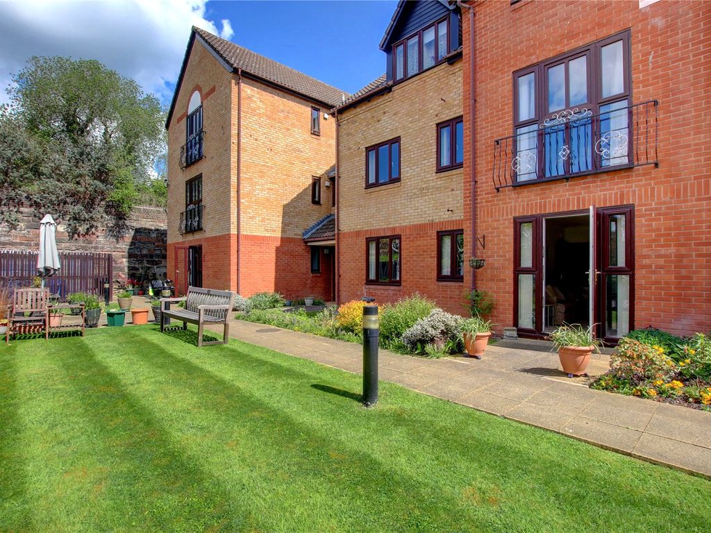 2 bed flat for sale in Kingfisher Court, Woodfield Road, Droitwich, Worcestershire WR9 Zoopla