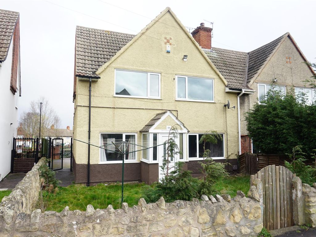 3 bed property to rent in The Crescent, Woodlands, Doncaster DN6, £700