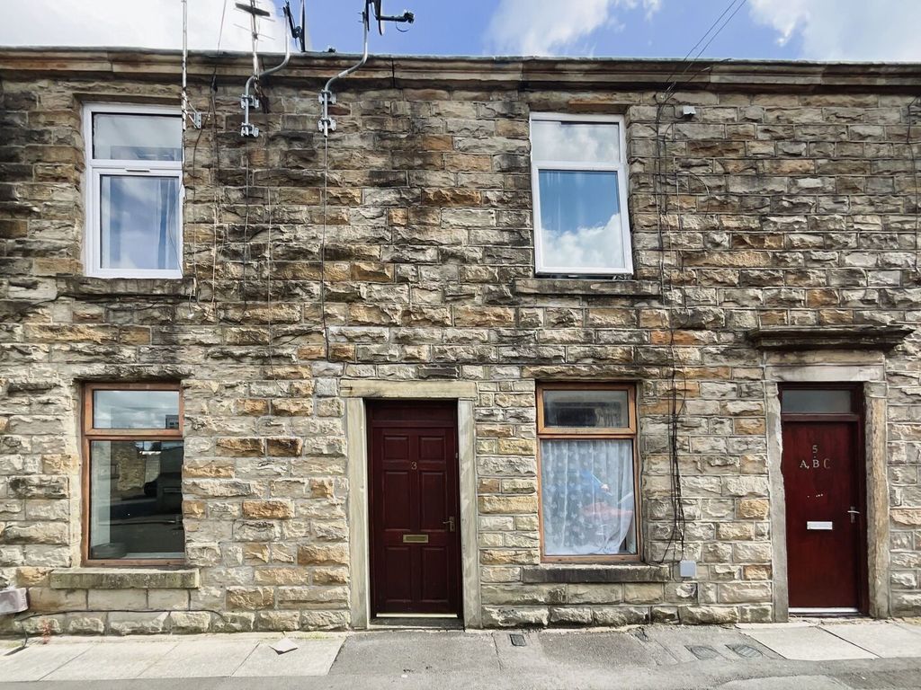 1 bed flat for sale in 3, Park Street, Accrington BB5, £30,000 Zoopla