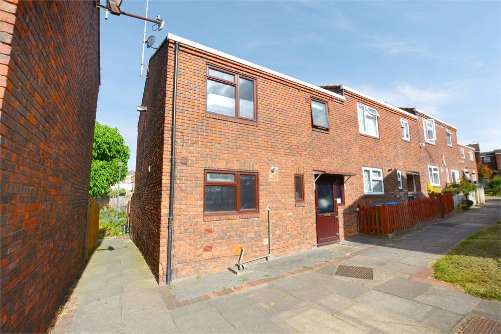 Kidd Place, London SE7  