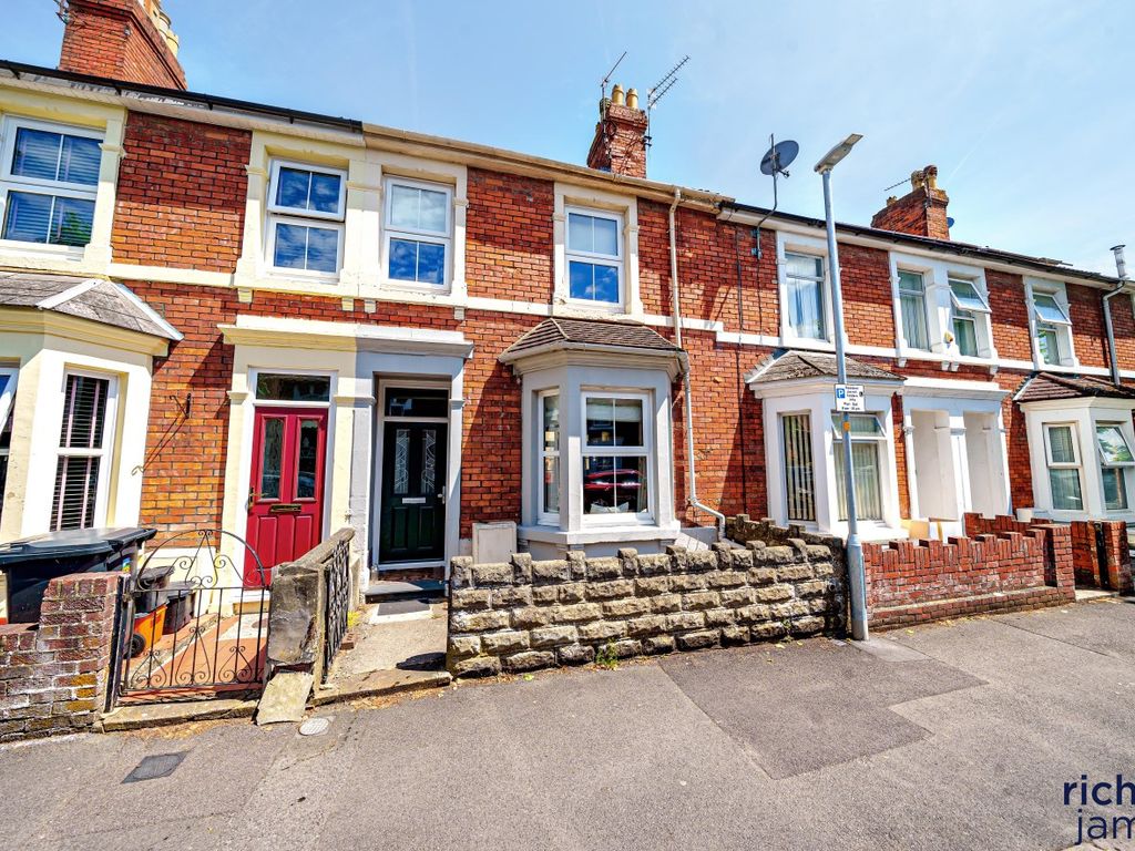 3 bed terraced house for sale in Avenue Road, Old Town, Swindon, Wilts