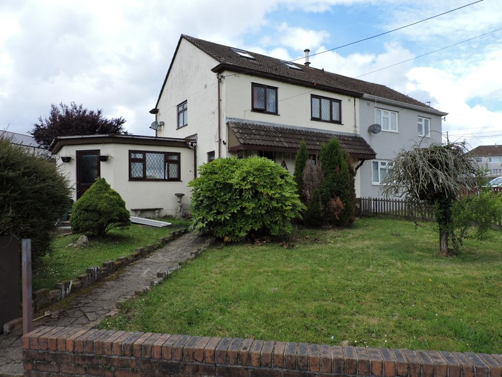 3 bed semidetached house for sale in Woodfield Avenue, Llandybie SA18