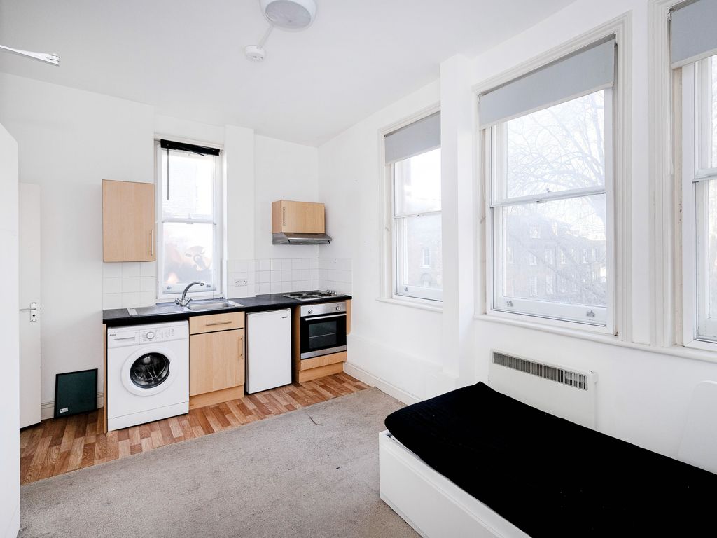 Studio to rent in 92A Old Street (4), Flat 4, Clerkenwell, London EC1V