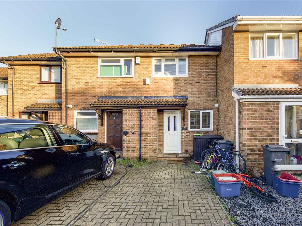 Crofters Close, Isleworth TW7  