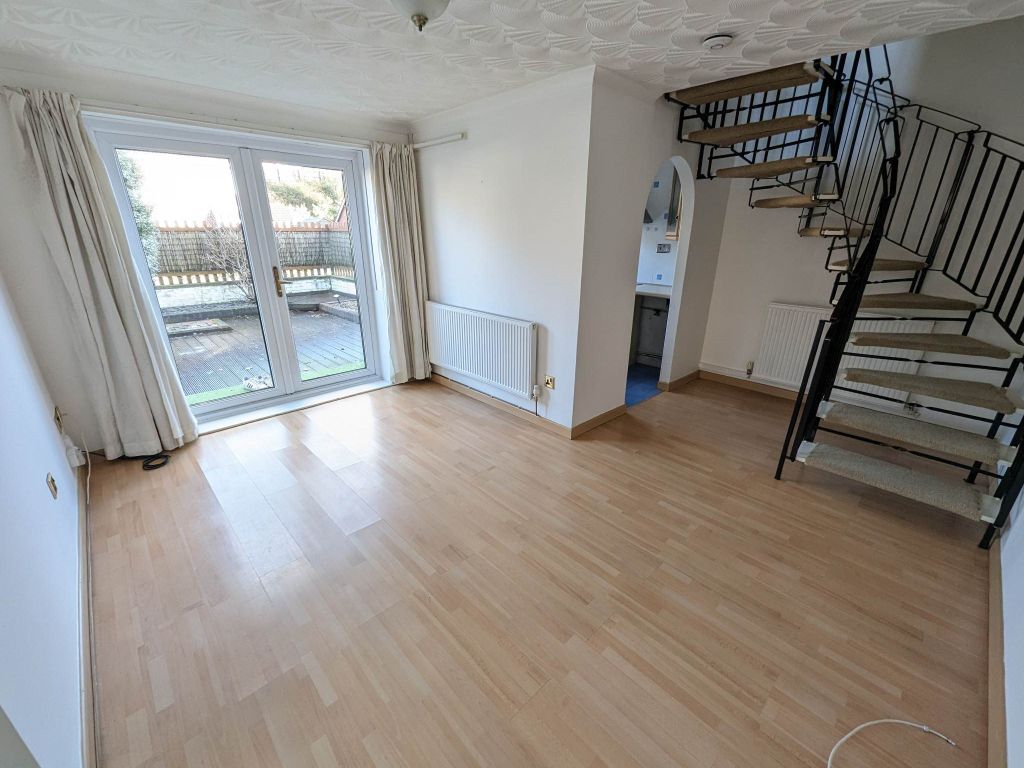 1 bed property to rent in St Brides Gardens, Newport, Gwent NP20, £850