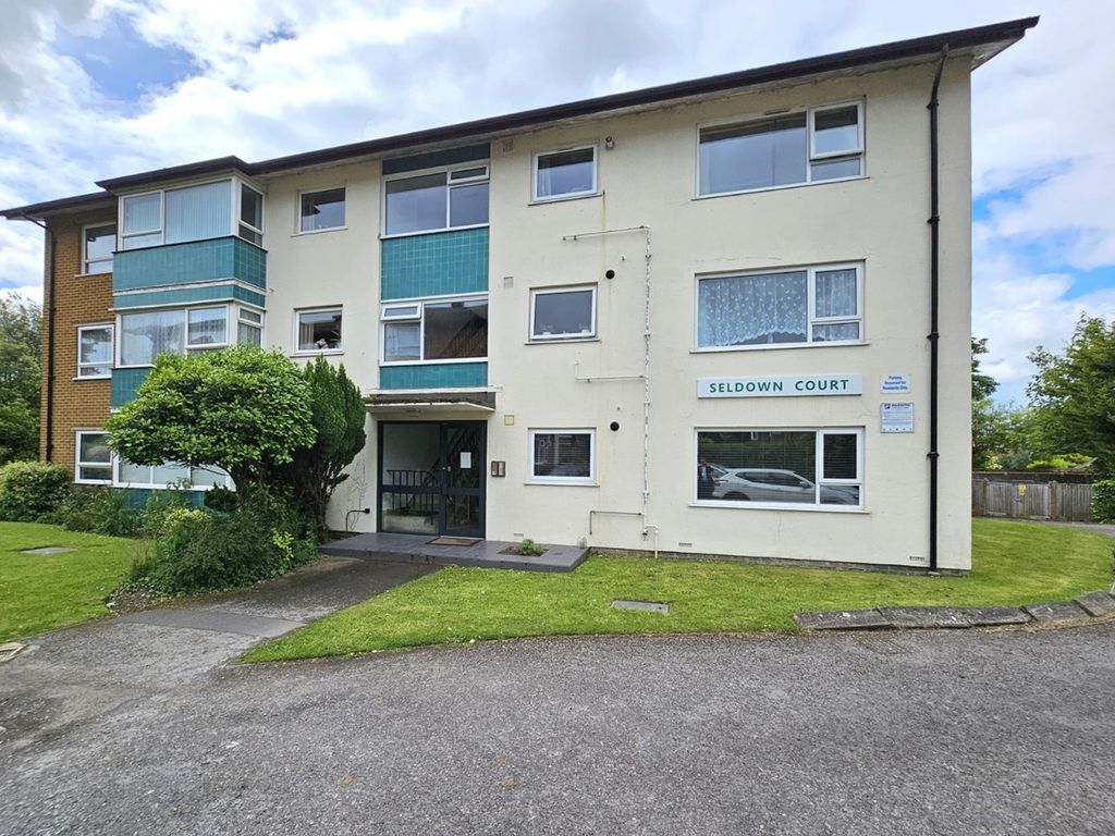 1 bed flat to rent in 41 Mount Pleasant Road, Poole BH15, £1,000 pcm