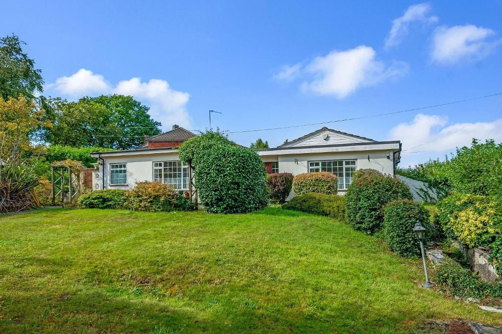 2 bed semidetached bungalow for sale in Rock Hill, Well Hill