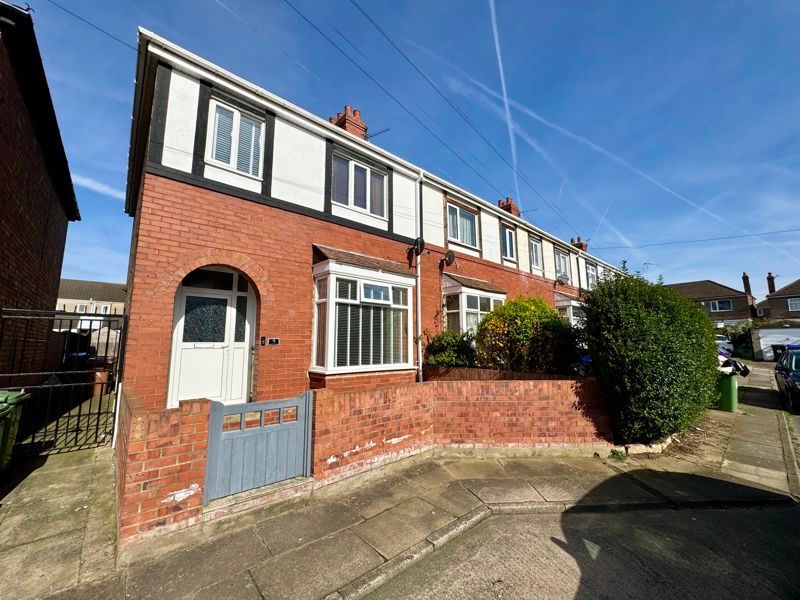 3 bed end terrace house for sale in Felstead Road, Grimsby DN34, £