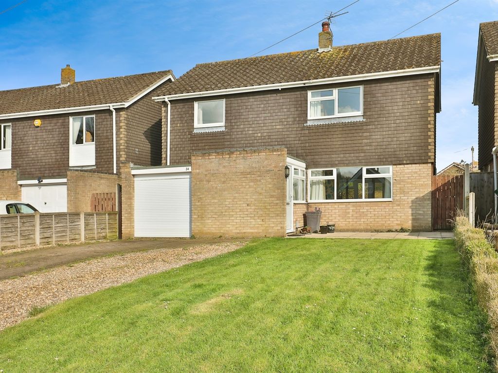 4 bed detached house for sale in The Paddocks, Old Catton, Norwich NR6