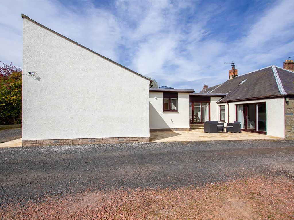 2 bed detached bungalow for sale in Allanton, Duns TD11, £275,000 Zoopla