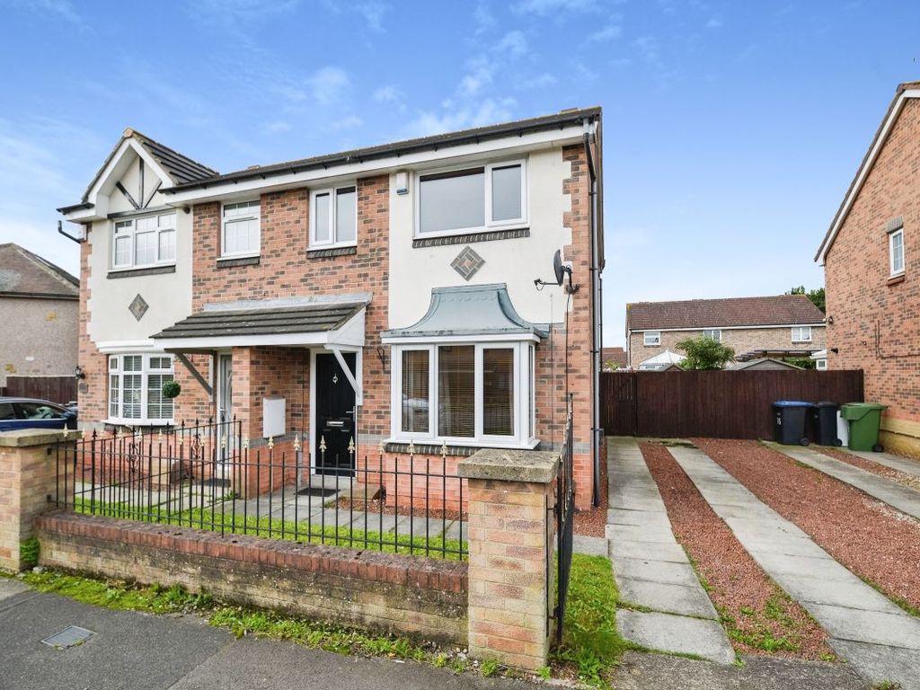 3 bed semidetached house for sale in 78 Cranfield Avenue