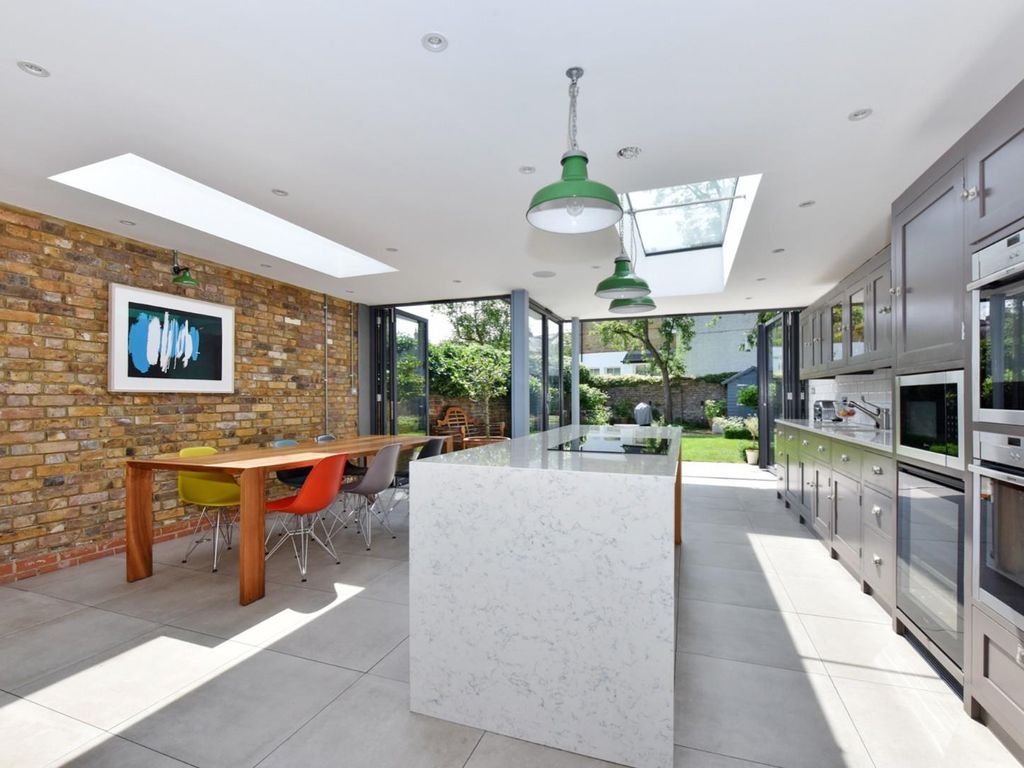 5 bed property for sale in St. Marks Road, Windsor, Berkshire SL4, £