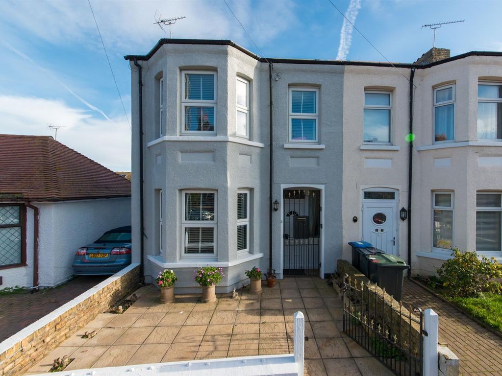 3 bed end terrace house for sale in Victoria Avenue, WestgateOnSea