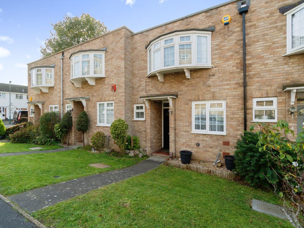 3 bed terraced house for sale in Elystan Close, Wallington SM6 Zoopla
