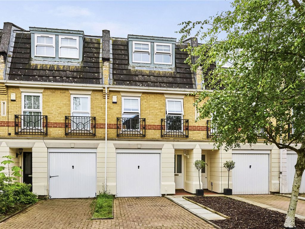 3 bed detached house for sale in Napier Court, Lee SE12, £600,000 Zoopla
