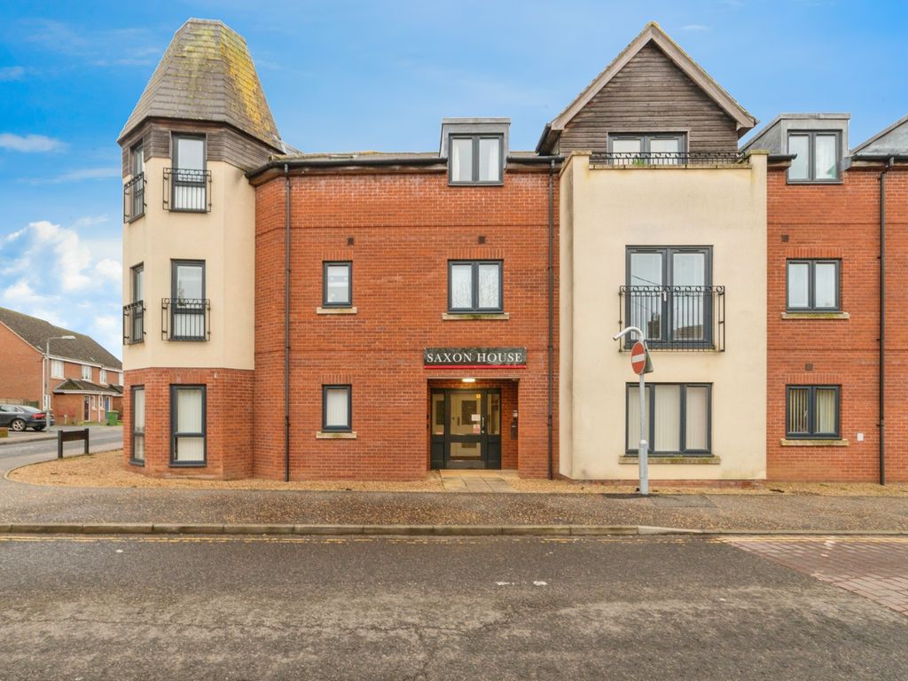 2 bed flat for sale in Thetford Road, Watton, Thetford, Norfolk IP25, £
