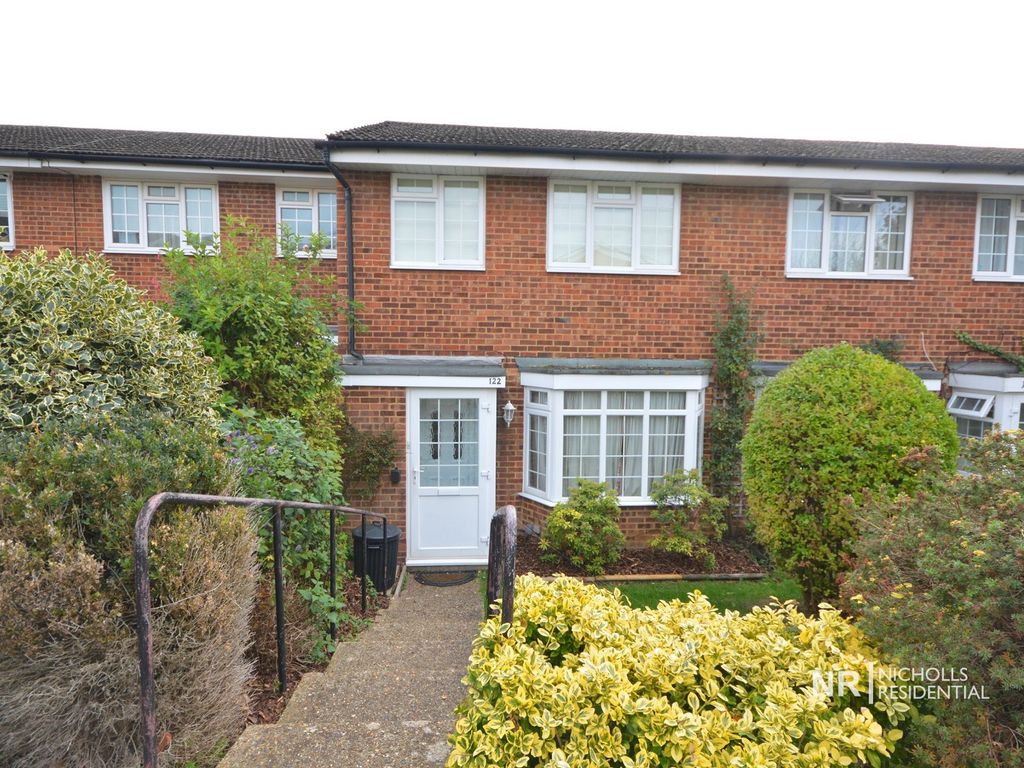 3 bed terraced house for sale in Chantry Road, Chessington, Surrey. KT9
