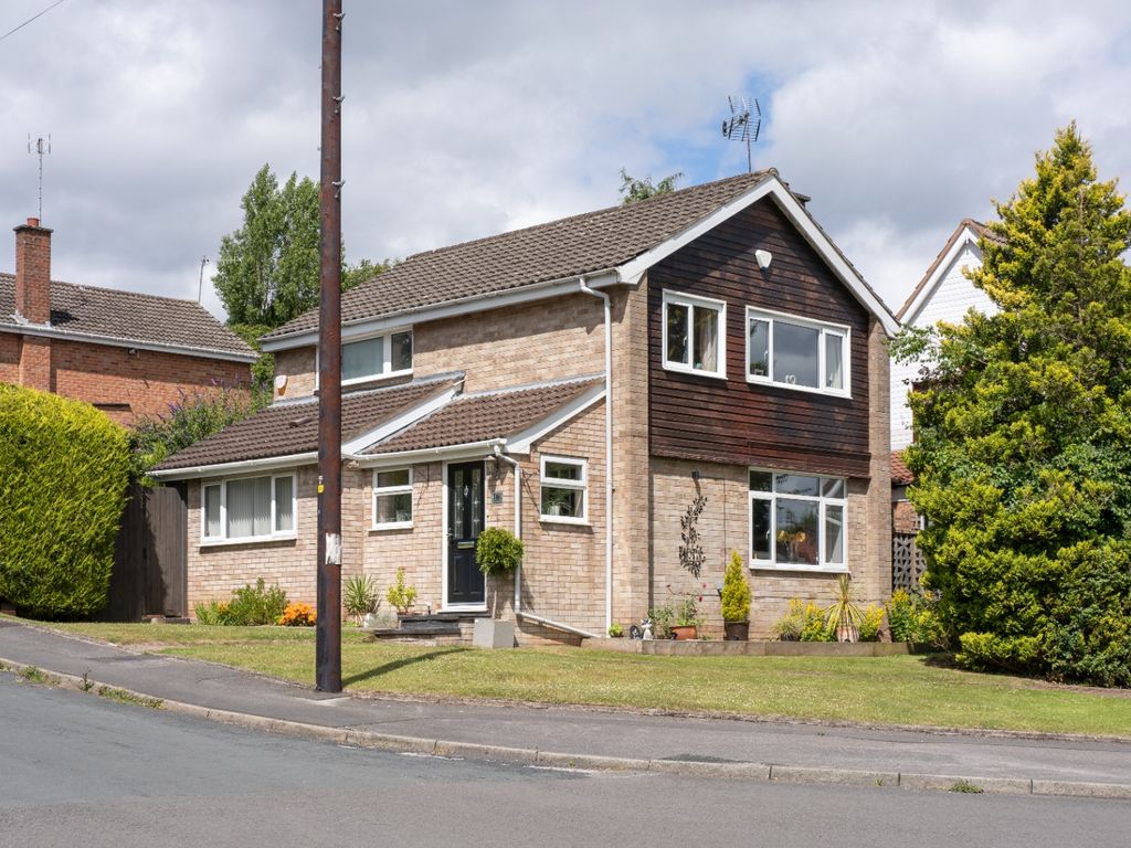 3 bed detached house for sale in Ashmead Rise, Cofton Hackett B45 Zoopla