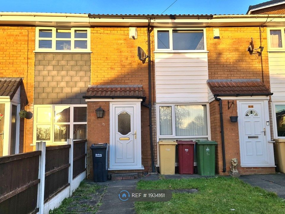 3 bed terraced house to rent in Chester Avenue, Little Lever, Bolton
