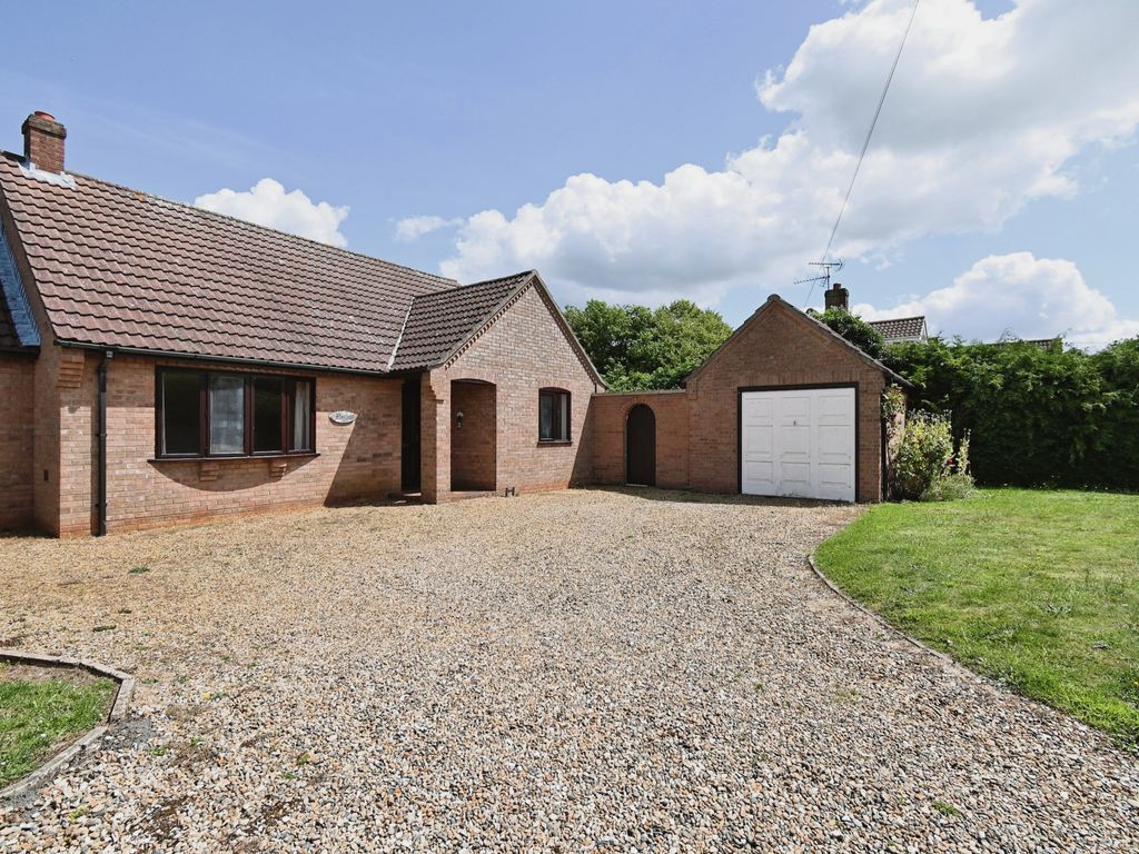 3 bed bungalow for sale in Long Stratton Road, Forncett St. Peter