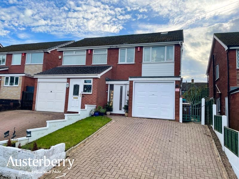 3 bed semidetached house for sale in Curland Place, Westonfields