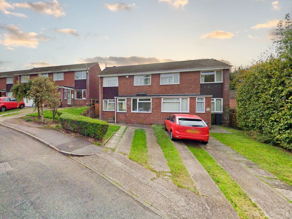 3 bed semidetached house for sale in Forsythia Drive, Cardiff CF23, £
