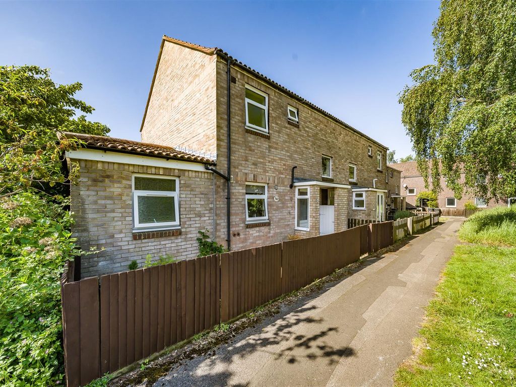 3 bed property for sale in Birch Drive, Bournemouth BH8 Zoopla