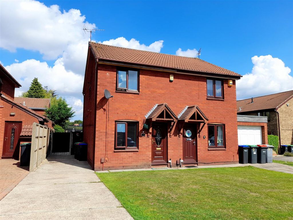 2 bed semidetached house for sale in Wentworth Road, KirkbyIn