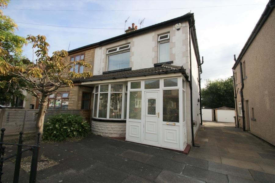 3 bed semidetached house to rent in Ederoyd Drive, Pudsey LS28 Zoopla