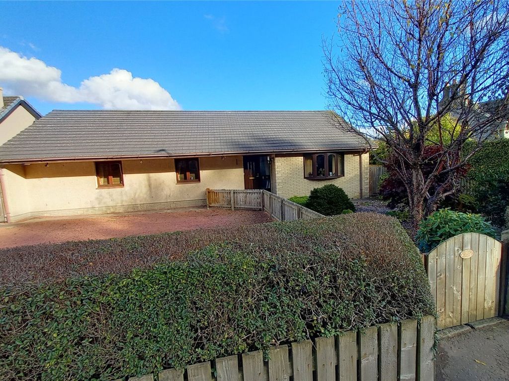 4 bed bungalow for sale in Lanark Road, Crossford, Carluke, South