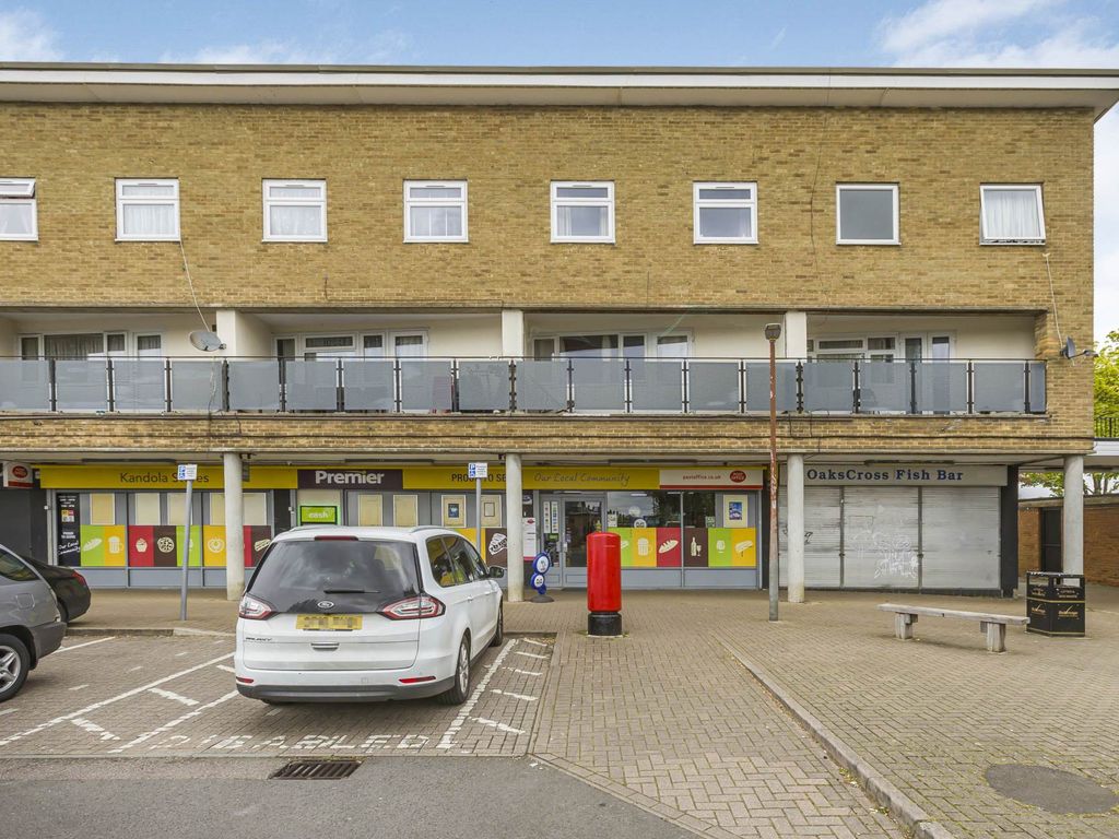 3 bed for sale in Oaks Cross, Stevenage SG2, £230,000 Zoopla