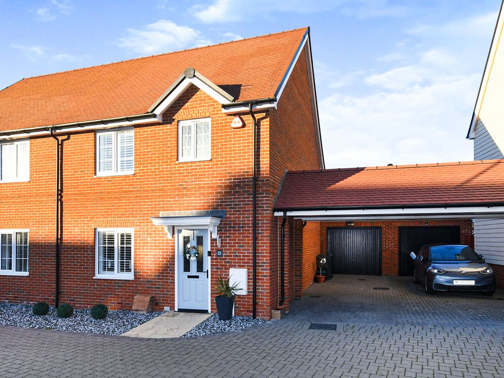 Evans Way, Witham CM8  