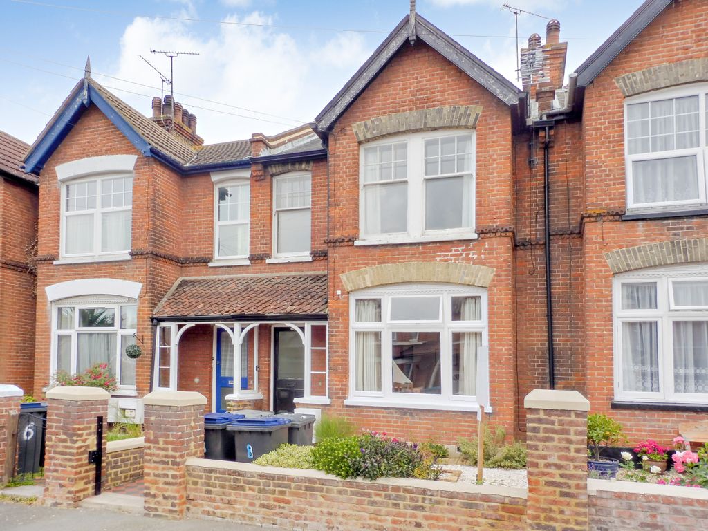 3 bed flat for sale in First Floor Flat, Oakdale Road, Herne Bay, Kent