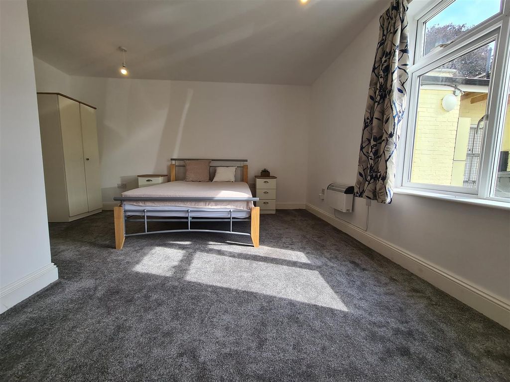 1 bed flat to rent in 56A High Street, Somersham, Huntingdon PE28, £750