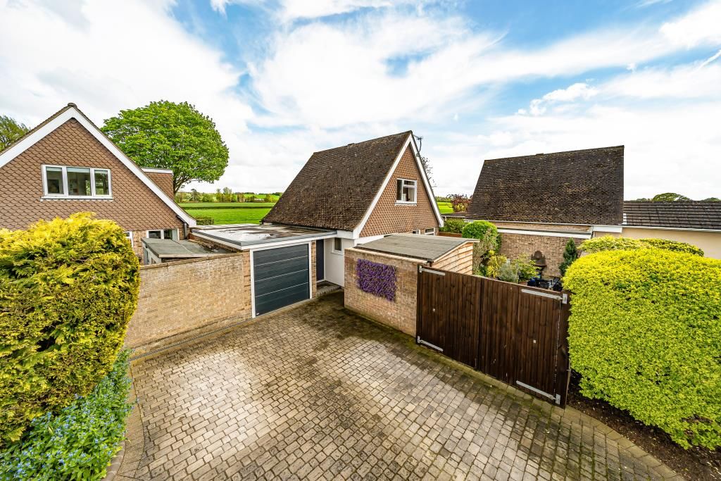 2 bed detached house for sale in Crowmarsh Gifford, Oxfordshire OX10
