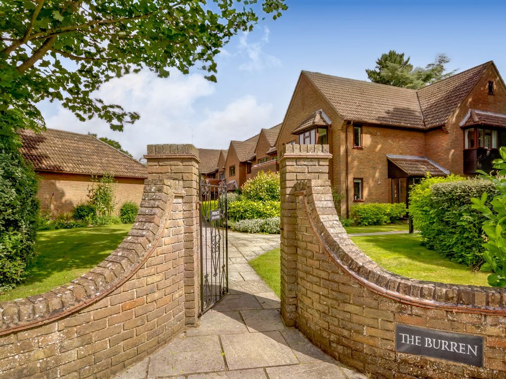 2 bed flat for sale in The Burren, Tudor Park, Amersham HP6 Zoopla