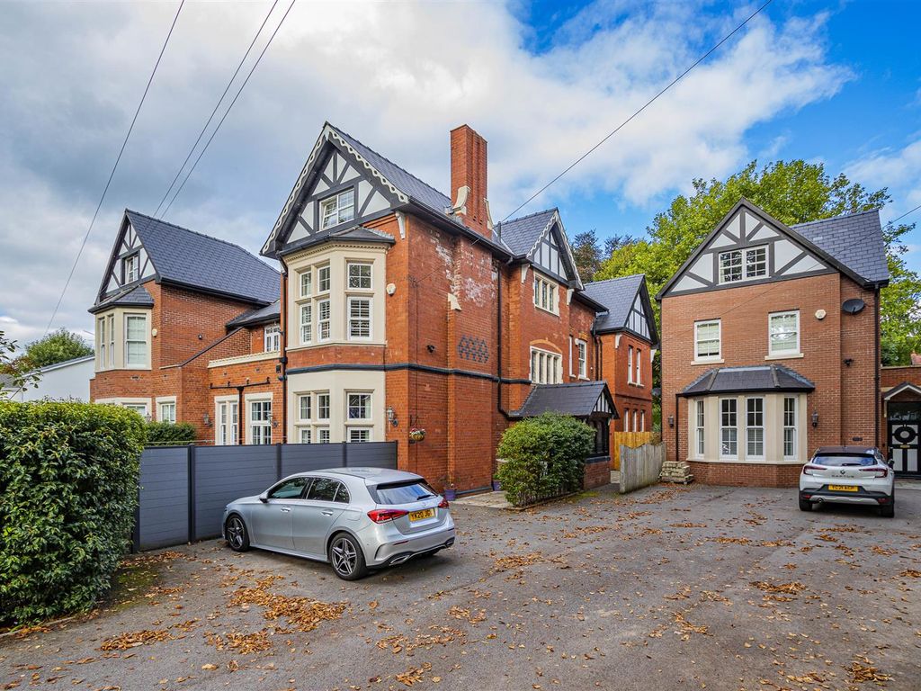 5 bed semidetached house for sale in Heol Don, Whitchurch, Cardiff