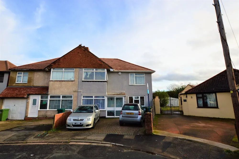 5 bed semidetached house for sale in Harrow Road, Feltham TW14 Zoopla