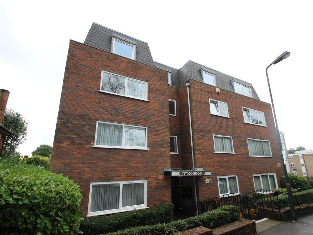 2 bed flat to rent in Heywood Court, Stanmore HA7 Zoopla