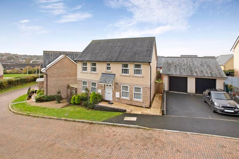 4 bed detached house for sale in Byng Close, Newton Abbot TQ12, £