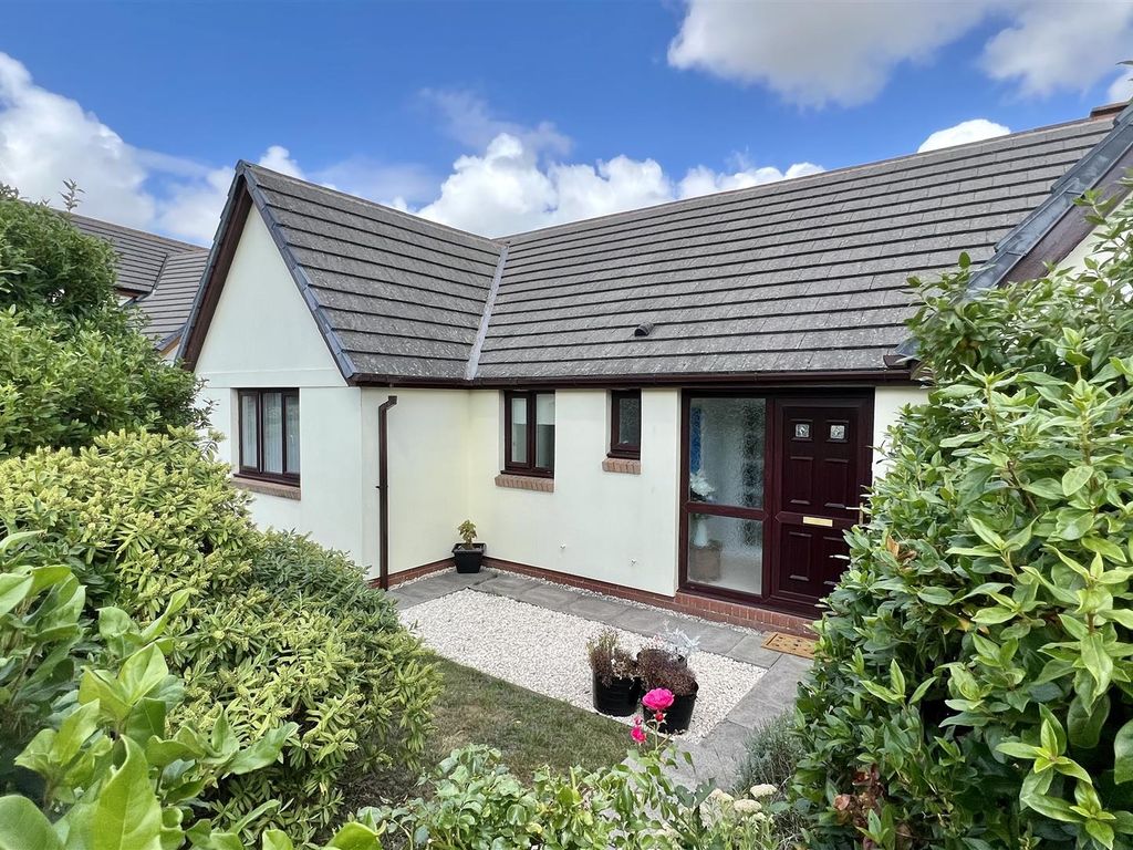 3 bed detached bungalow for sale in Rumsey Drive, Neyland, Milford