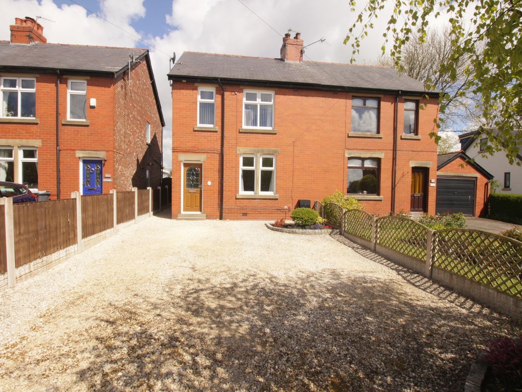 3 bed semidetached house for sale in Kirkham Road, Freckleton, Preston