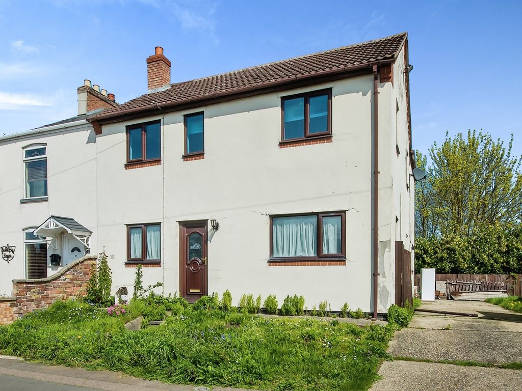 4 bed semidetached house for sale in Lerowe Road, Wisbech PE13 Zoopla