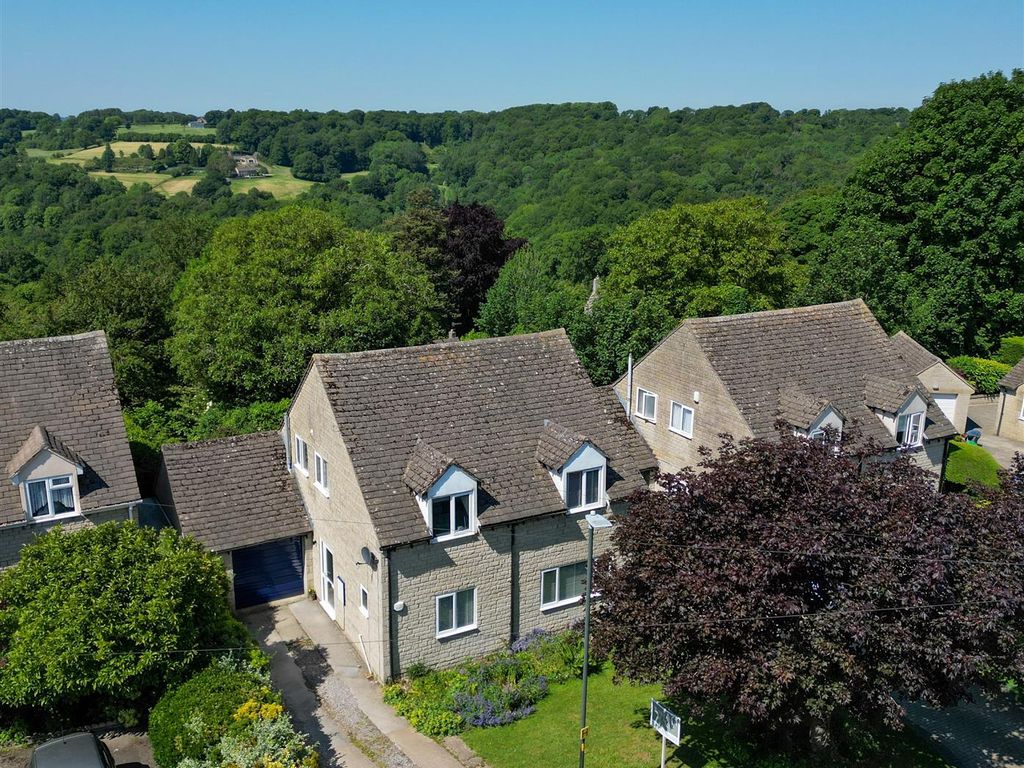 4 bed detached house for sale in Lypiatt View, Bussage, Stroud GL6 Zoopla