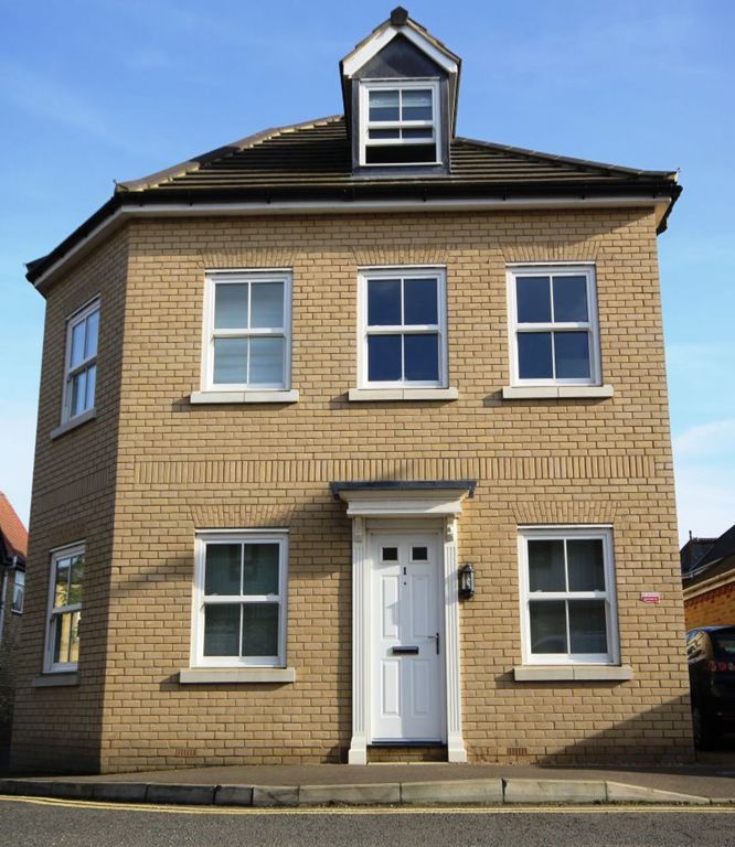2 bed flat to rent in New Road, St. Ives, Huntingdon PE27 Zoopla