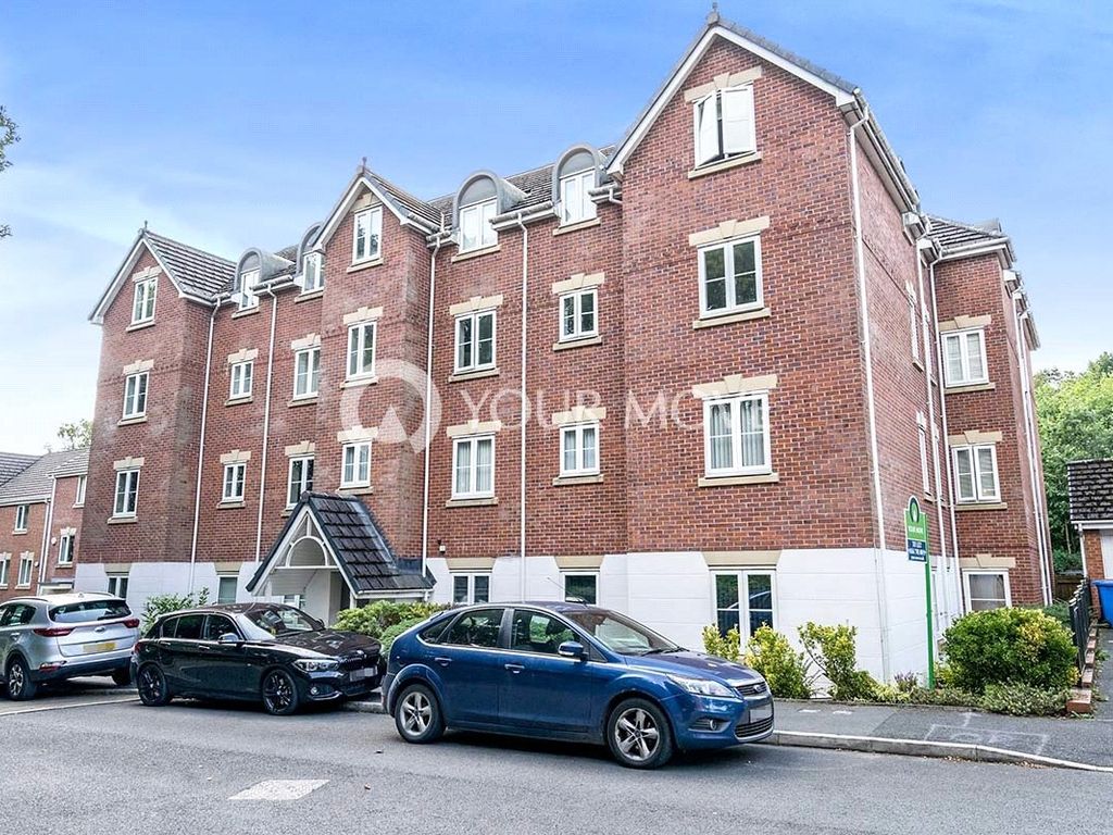 2 bed flat for sale in Oakwood Drive, Worsley, Manchester, Greater